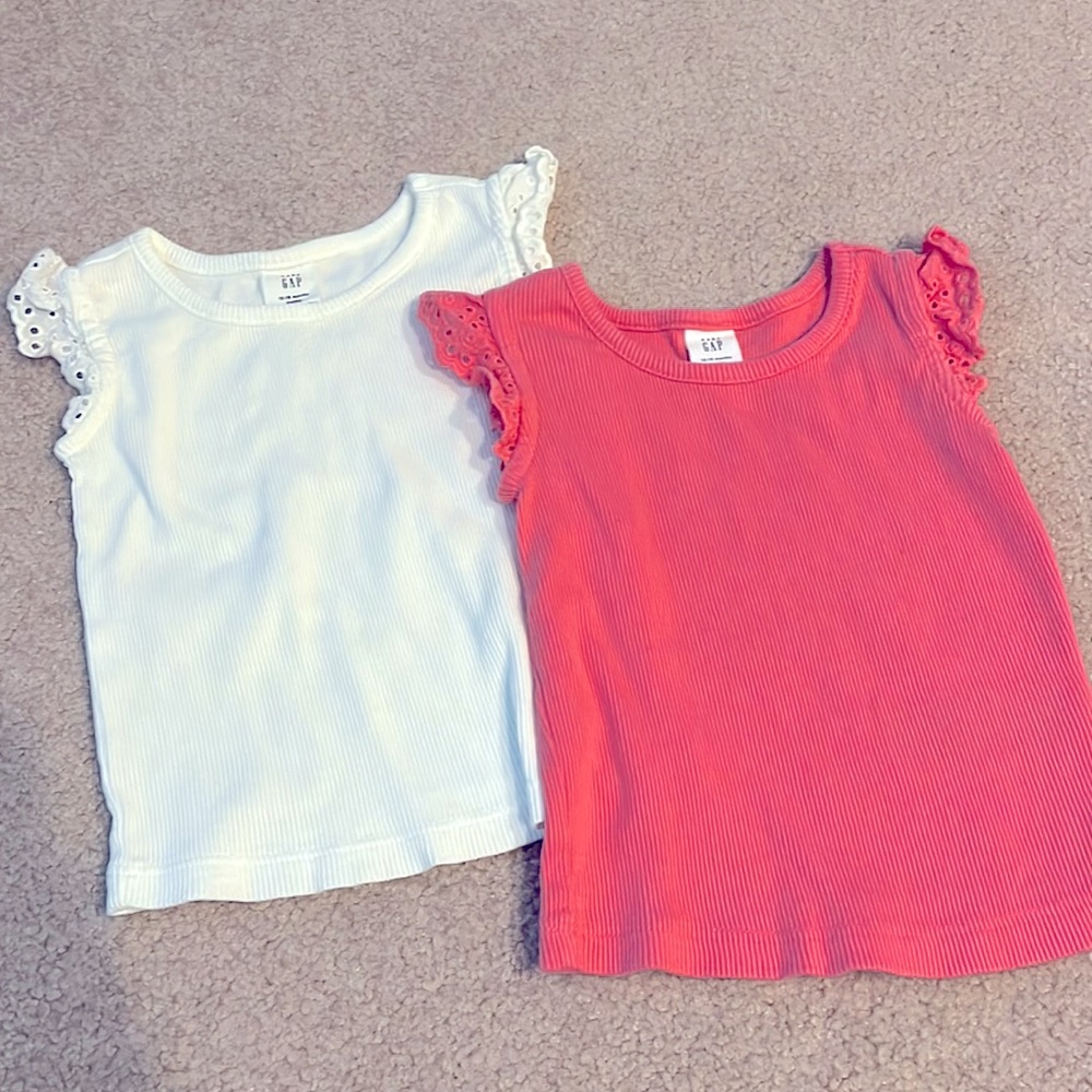 Cute GAP toddler flutter sleeve tops